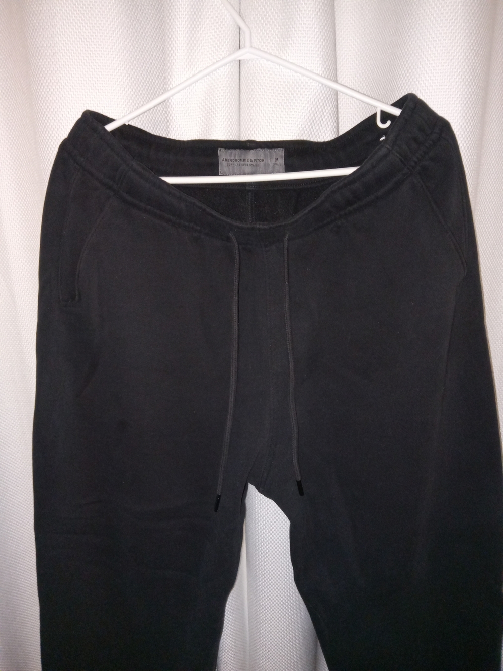 Abercrombie & Fitch Essential Baggy Clinched Sweatpants